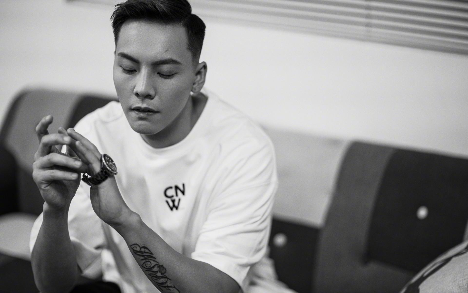 破纪录时刻：打破历史纪录的超级比赛，破纪录啦图片