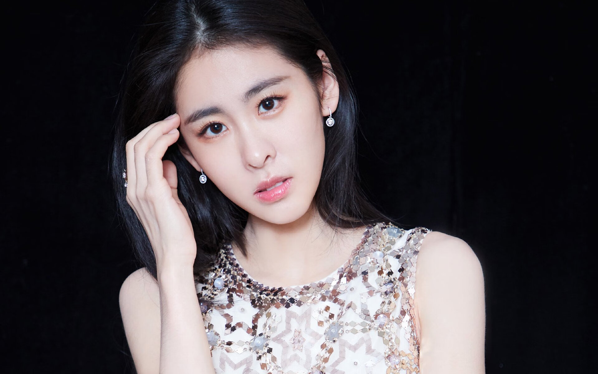西班牙反曲弓女队在佛罗里达世界杯四分之一决赛中负于中国队，女子反曲弓比赛距离
