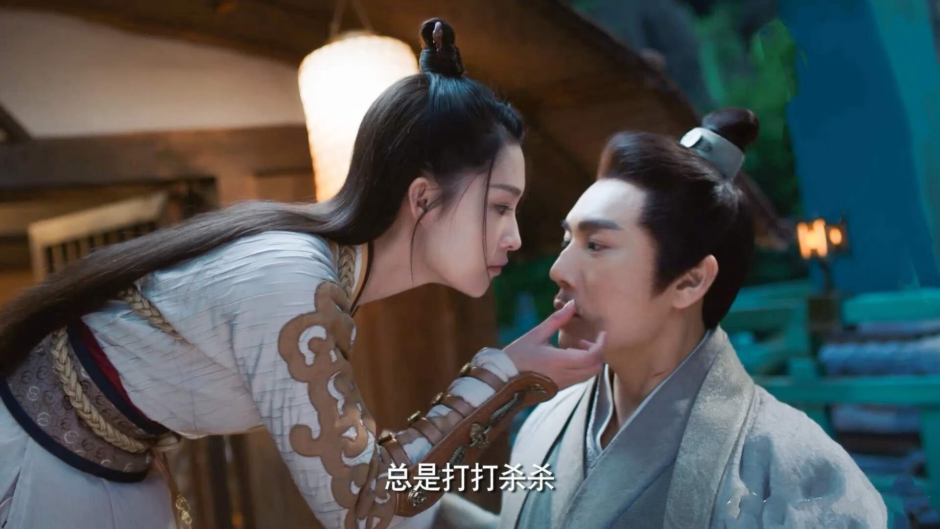 女篮新星职业首秀砍下两双表现惊艳，女球员篮球