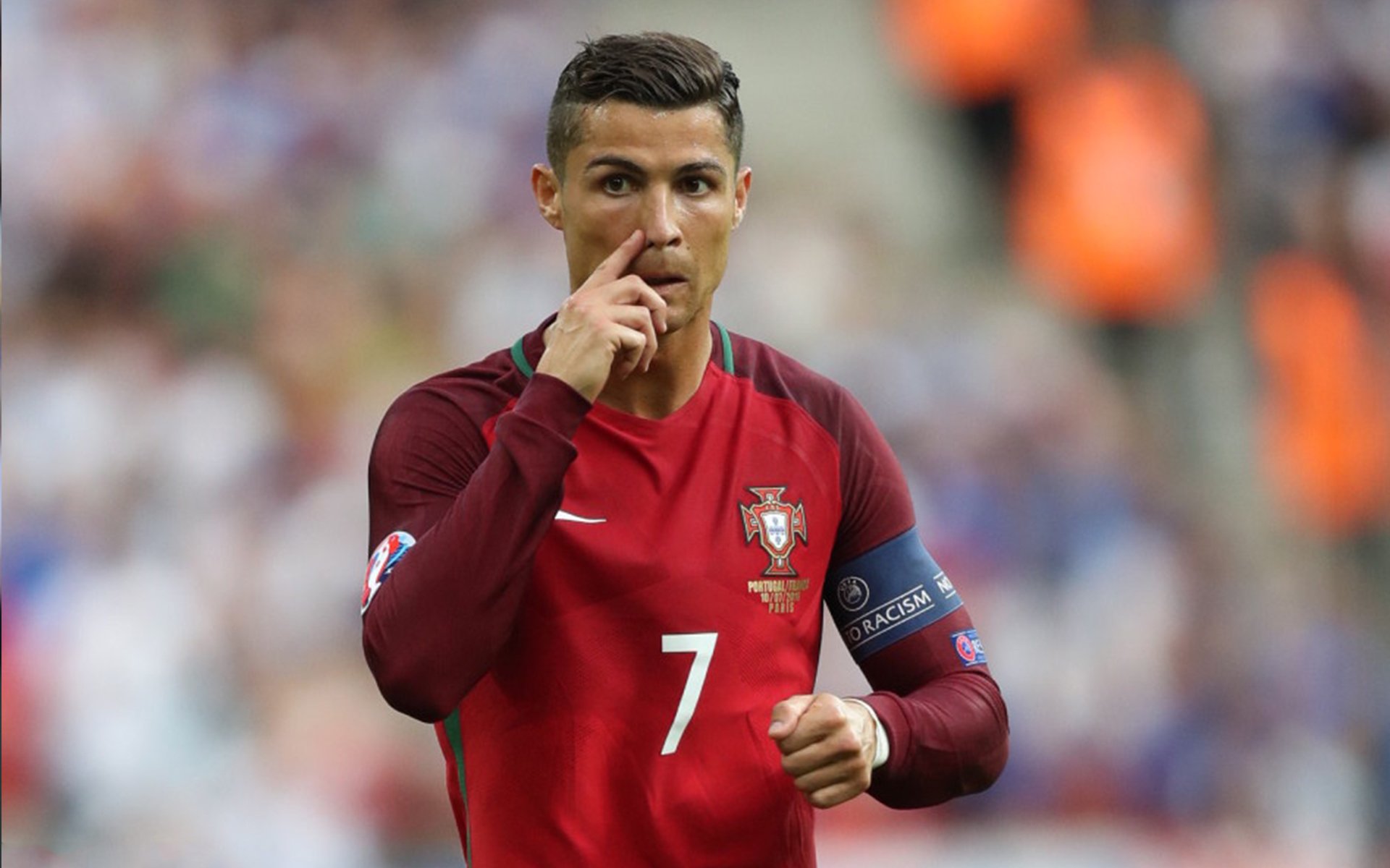 九游体育官网-“英超豪门大比拼：争夺榜首引发关注”，英超十大豪门球队